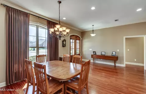 Dining - 175 Eastside Dr, Brandon, MS 39047 photo 1 of 5