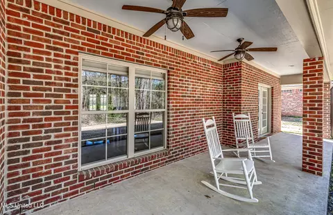 Exterior - 175 Eastside Dr, Brandon, MS 39047 photo 8 of 12