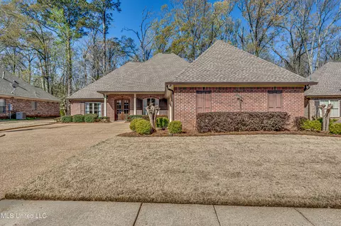 175 Eastside Dr, Brandon, MS 39047