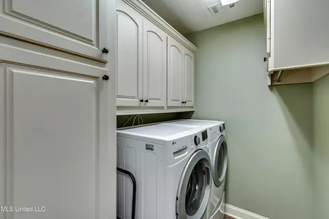 Other - 175 Eastside Dr, Brandon, MS 39047 photo 7 of 14