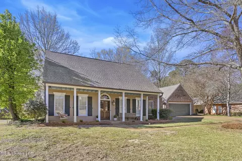 109 Trace Cove Dr, Madison, MS 39110