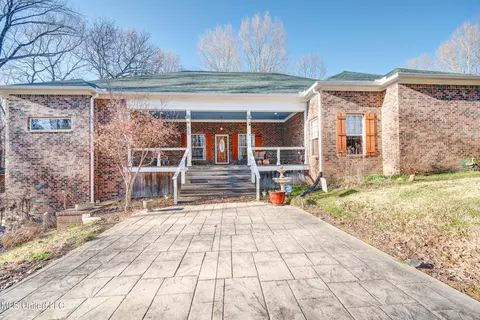 625 Lee Rd, Byhalia, MS 38611