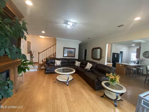 Living - 12130 Springridge Rd, Terry, MS 39170 photo 2 of 3