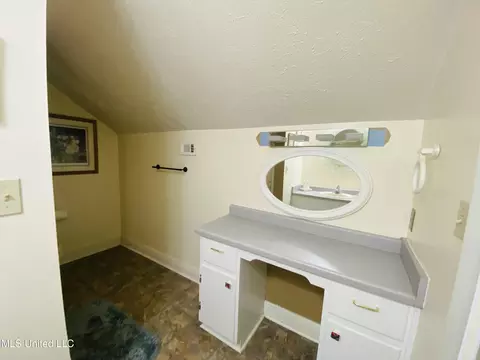 Bath - 12130 Springridge Rd, Terry, MS 39170 photo 6 of 7