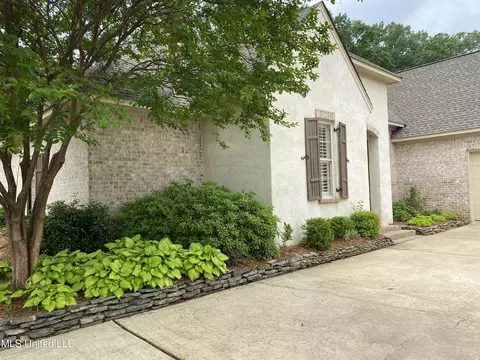 Exterior - 101 Talons Trl, Madison, MS 39110 photo 2 of 18