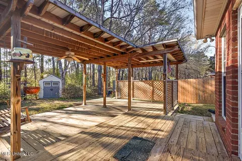 Exterior - 152 Pavilion Dr, Brandon, MS 39042 photo 3 of 7