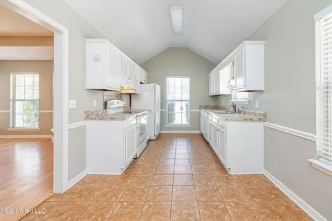 222 Sunchase Dr, Brandon, MS 39042 photo 10