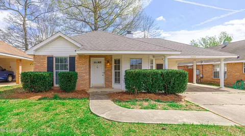 222 Sunchase Dr, Brandon, MS 39042