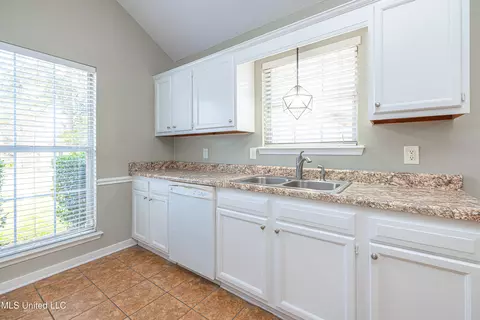 222 Sunchase Dr, Brandon, MS 39042 photo 12