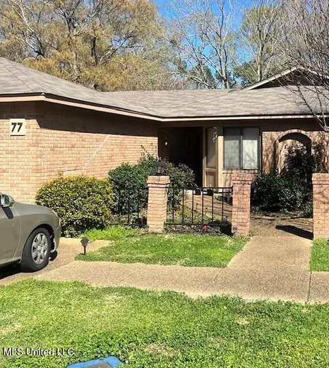 77 Shore Dr, Clinton, MS 39056