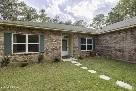 8195 E Cypress Dr, Perkinston, MS 39573