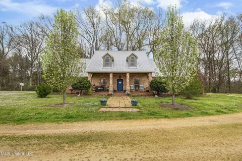 150 Saddlebrook Trl, Terry, MS 39170 photo 1