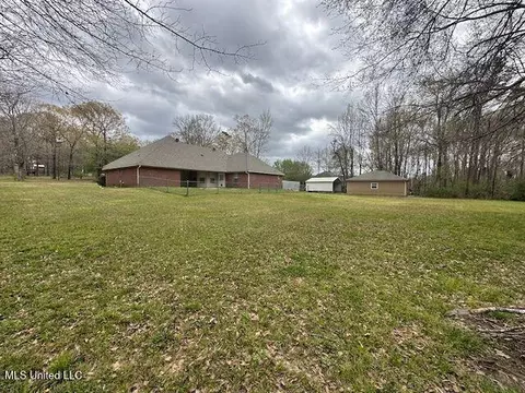 Exterior - 3026 Daves Cir, Brandon, MS 39042 photo 2 of 2