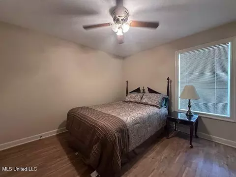 Bedroom - 3026 Daves Cir, Brandon, MS 39042 photo 4 of 4