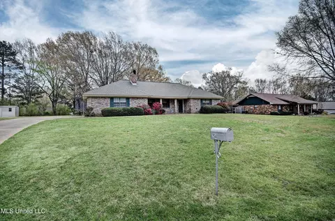 254 Western Hills Dr, Jackson, MS 39212