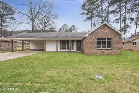 3521 Beaumont Dr, Pearl, MS 39208