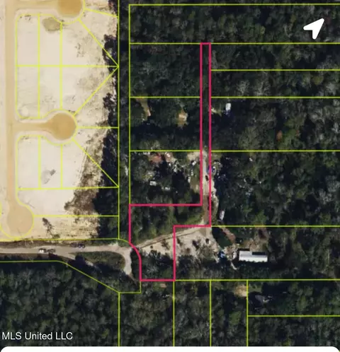 10086 Hutter Rd, Gulfport, MS 39503