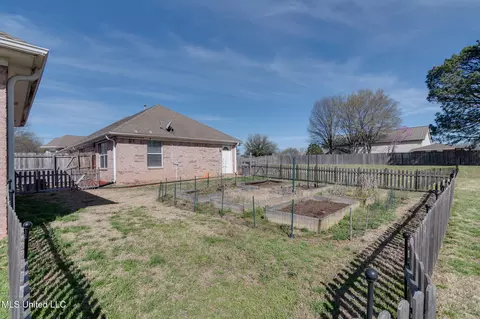 Exterior - 7480 Davidson Rd, Olive Branch, MS 38654 photo 17 of 18