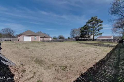 Exterior - 7480 Davidson Rd, Olive Branch, MS 38654 photo 15 of 18