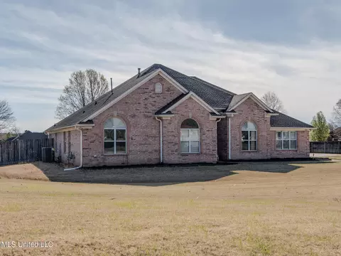 Exterior - 7480 Davidson Rd, Olive Branch, MS 38654 photo 2 of 18