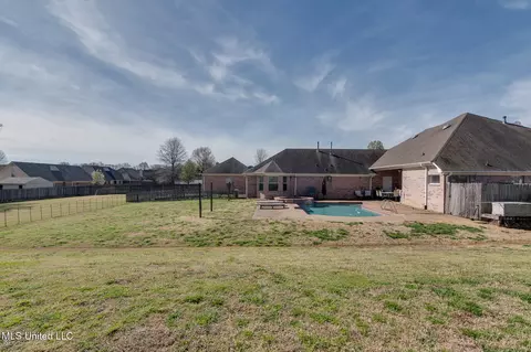Exterior - 7480 Davidson Rd, Olive Branch, MS 38654 photo 11 of 18