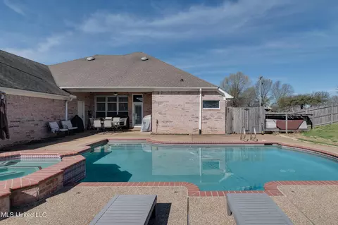Exterior - 7480 Davidson Rd, Olive Branch, MS 38654 photo 8 of 18