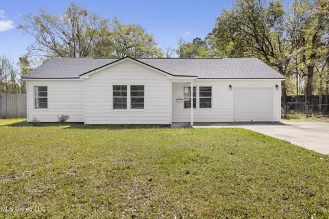 47 53rd St, Gulfport, MS 39507