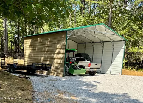 217 281, Banner, MS 38913 photo 4