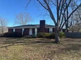 1322 Murff Dr, Grenada, MS 38901 photo 2