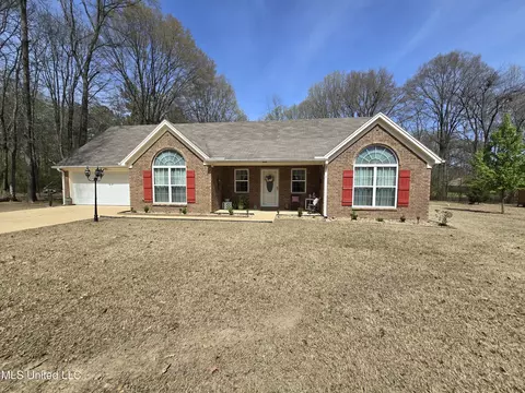 399 Steve St, Senatobia, MS 38668