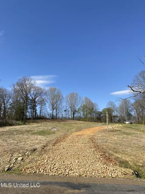 5618 Countyline Rd, Hernando, MS 38632