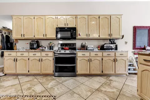 9082 Fox Cv, Olive Branch, MS 38654 photo 7