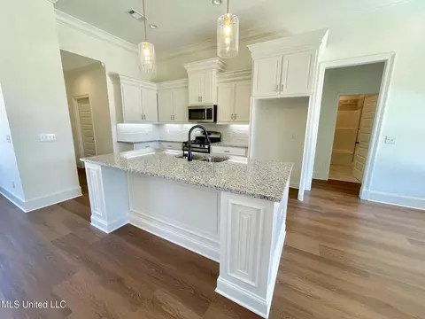 Kitchen - 472 Aurora Cir, Canton, MS 39046 photo 2 of 2