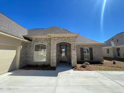 Exterior - 472 Aurora Cir, Canton, MS 39046 photo 2 of 6