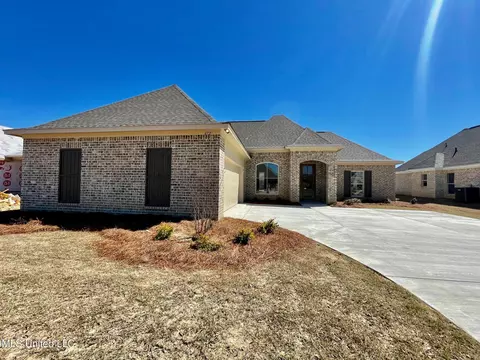 Exterior - 472 Aurora Cir, Canton, MS 39046 photo 5 of 6