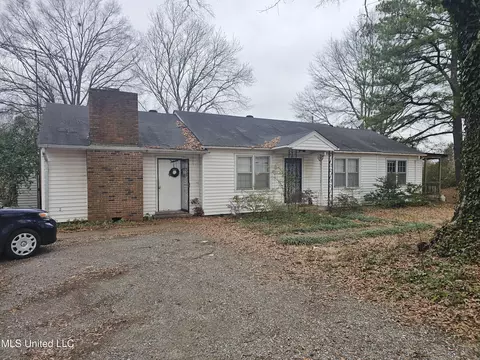 4276 Looxahoma Cir, Senatobia, MS 38668