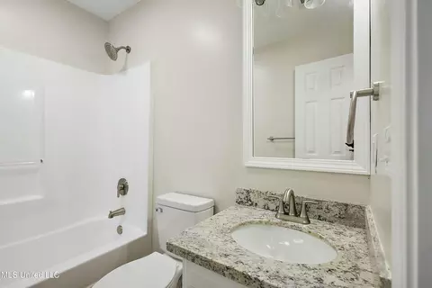 4251 Gunar Dr, Byram, MS 39272 photo 11