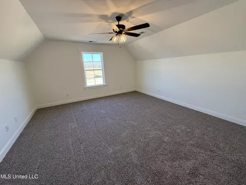Bedroom - 682 Bolivar Dr, Nesbit, MS 38651 photo 6 of 7