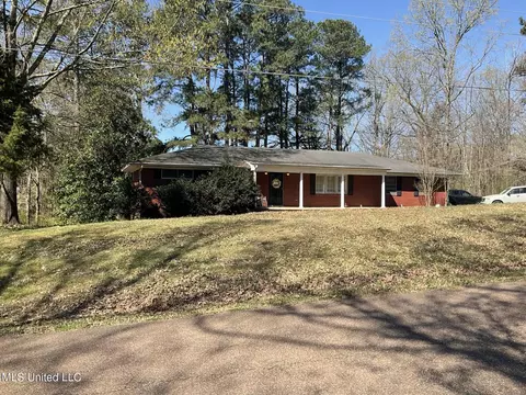 6776 Whippoorwill Rd, Olive Branch, MS 38654