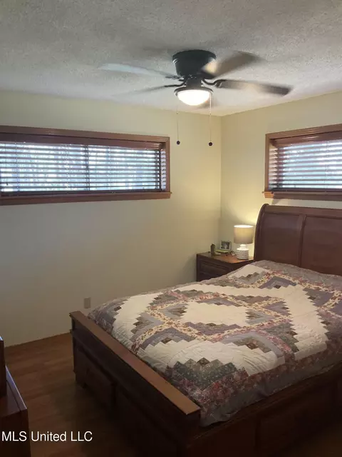 Bedroom - 6776 Whippoorwill Rd, Olive Branch, MS 38654 photo 1 of 3