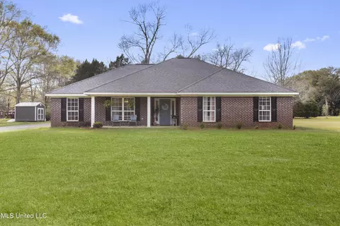 10417 Old Fort Bayou Rd, Vancleave, MS 39565