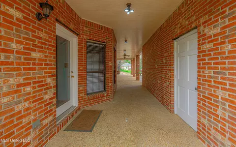 Entry Way - 1244 Haley Rd, Terry, MS 39170 photo 5 of 5