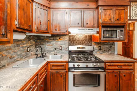 Kitchen - 1244 Haley Rd, Terry, MS 39170 photo 6 of 6
