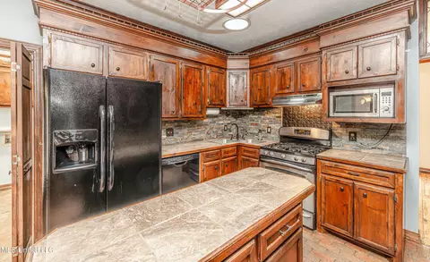 Kitchen - 1244 Haley Rd, Terry, MS 39170 photo 3 of 6