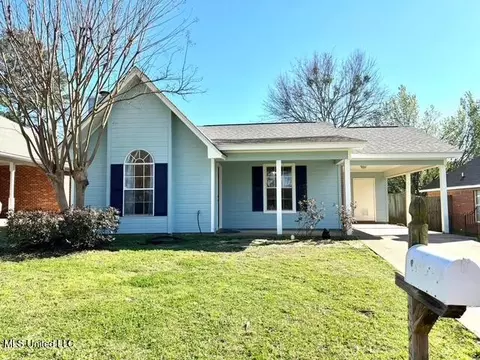 325 Audubon Cir, Brandon, MS 39047