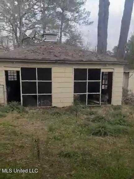 3922 Forest Lake Dr, Jackson, MS 39212 photo 9