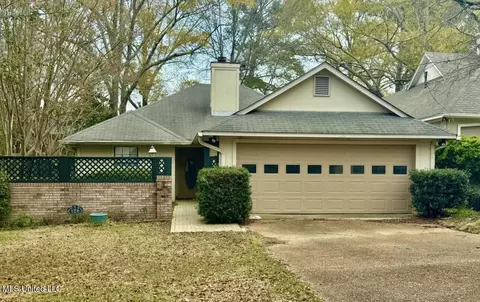 126 Mallard Pointe Dr, Madison, MS 39110