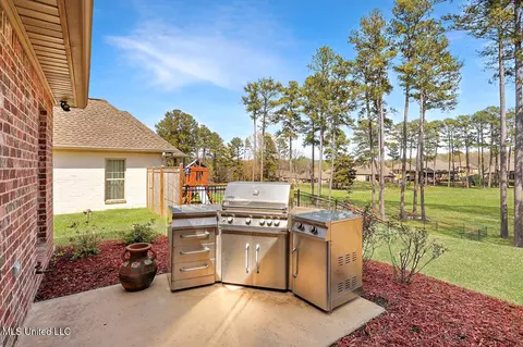 112 Willow Crest Cir, Brandon, MS 39047 photo 37