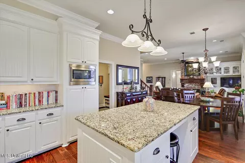 112 Willow Crest Cir, Brandon, MS 39047 photo 15