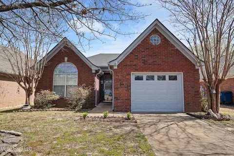 8486 Clubview Dr, Olive Branch, MS 38654